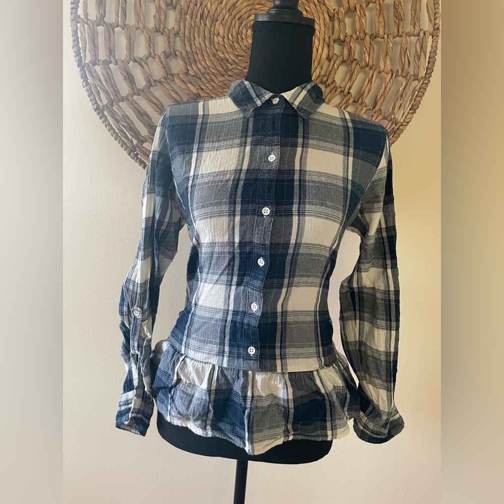 Westport 1962 Plaid Button-Up Shirt with Ruffle Hem